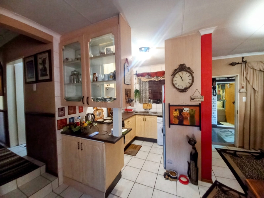 2 Bedroom Property for Sale in Safari Gardens North West